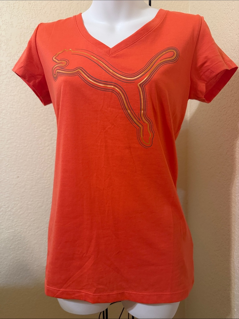 Puma Coral Orange V-Neck Logo Tee sz Med NWT